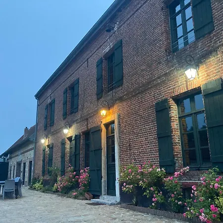 بيت للعطل La Ferme De La Foret, De Groupe A La Campagne