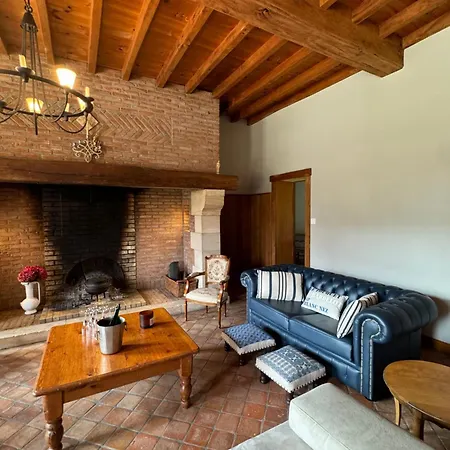 بيت للعطل La Ferme De La Foret, De Groupe A La Campagne *