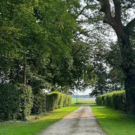 La Ferme De La Foret, De Groupe A La Campagne Longvilliers (Pas-de-Calais)
