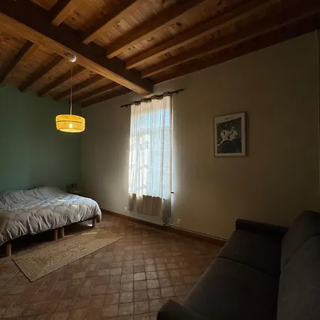 La Ferme De La Foret, De Groupe A La Campagne