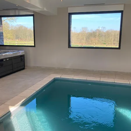 La Ferme De La Foret, De Groupe A La Campagne