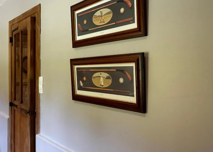 La Ferme De La Foret, De Groupe A La Campagne Longvilliers (Pas-de-Calais)