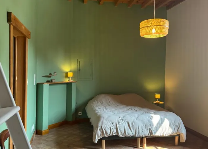 La Ferme De La Foret, De Groupe A La Campagne *